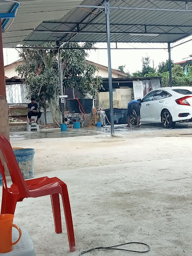 135 汽车澡堂 car wash 135 汽车澡堂 car wash