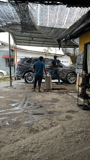 Din Tok Ngulu Carwash