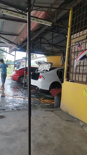 Peli Car and Snow Wash Peli Car and Snow Wash