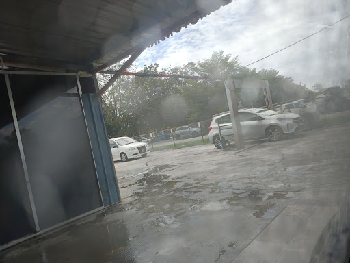 Family Car Wash Bukit Rambai