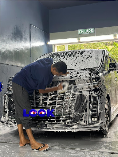 Rolex car wash Rolex car wash