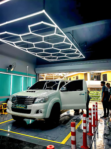 2Q De Auto Detailing Spa