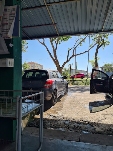 Boy Car Wash Boy Car Wash
