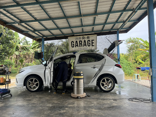 R-R Garage (Car Wash & Detailing) R-R Garage (Car Wash & Detailing)