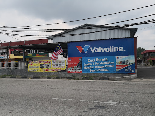 XL Headlamp Coating & Detailing