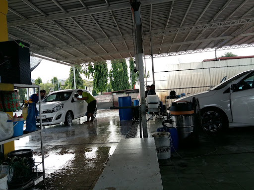 Speedy Car Wash Kepayan