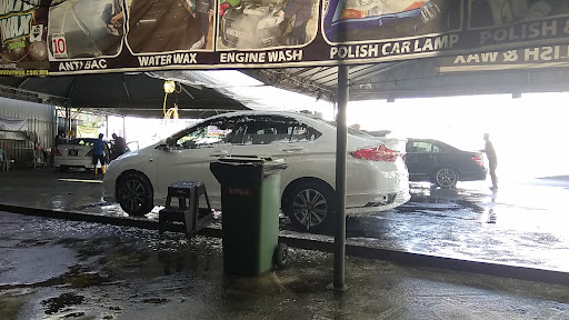 Pusat Cuci Kereta Car Wash Corner