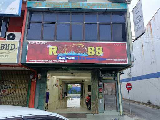 R88 car wash