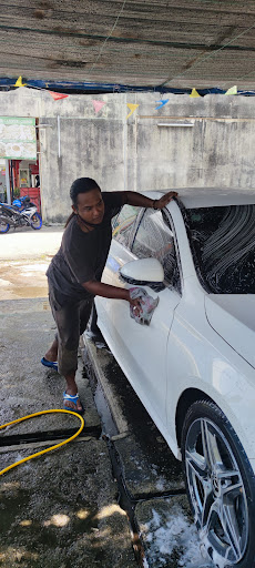 LUCKY CAR WASH AND PARKING