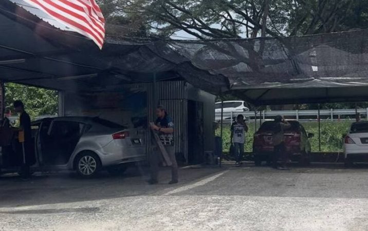 PODENS Car Wash 1 podens car wash